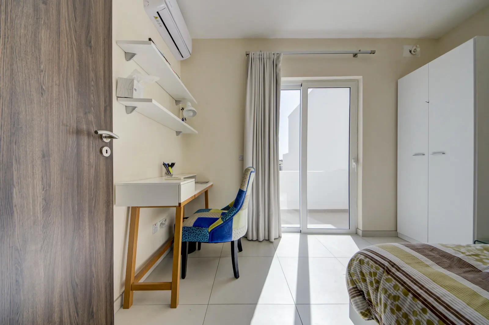 Second Bedroom Desk Balcony