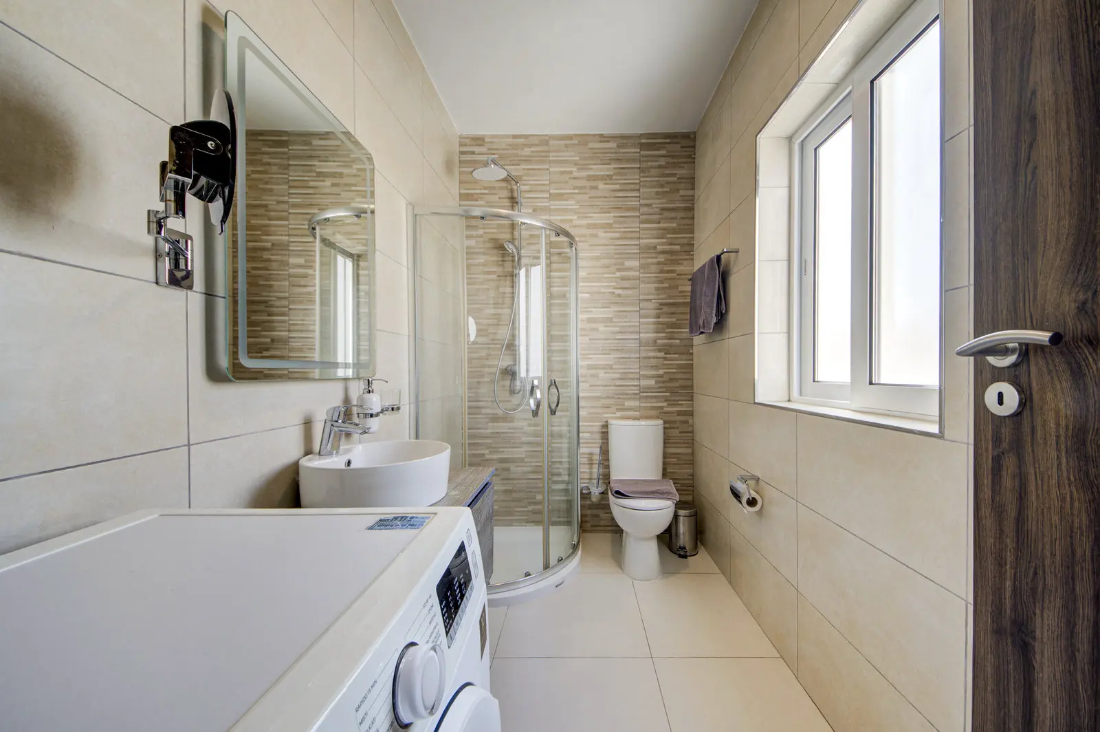 Main Bathroom Laundry Wide